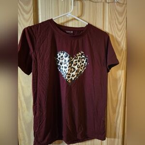 Maroon with leopard print heart T-shirt